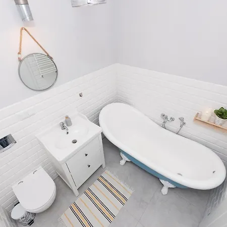 Randez-view - 60 M2, Widok Na Jezioro Z Tarasu, Duzy Taras, Klima, Parking, Netflix Lägenhet
