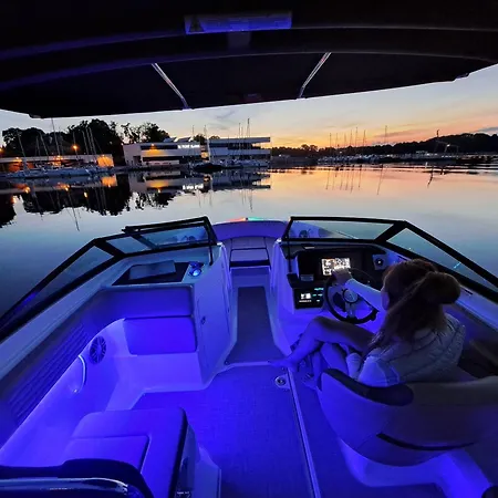 Randez-view - 60 M2, Widok Na Jezioro Z Tarasu, Duzy Taras, Klima, Parking, Netflix Apartman Iława