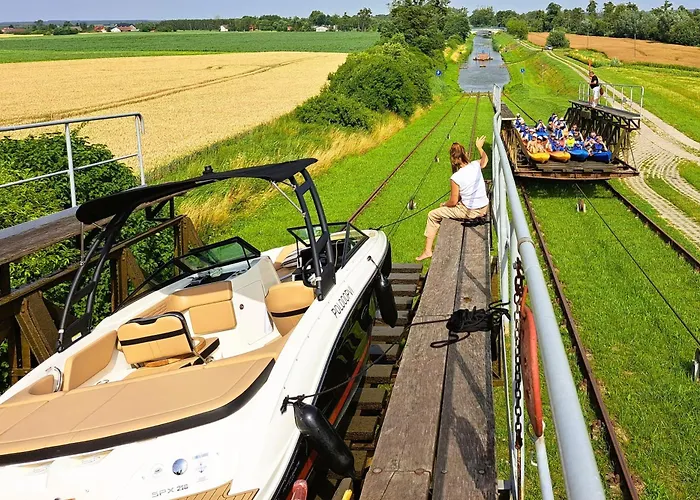 Randez-view - 60 M2, Widok Na Jezioro Z Tarasu, Duzy Taras, Klima, Parking, Netflix